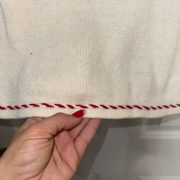 White Christmas Vest - Picture 6 of 6